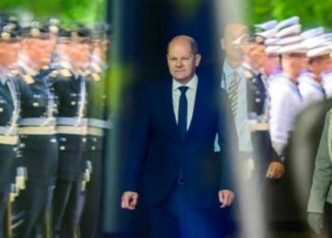 Gobernante alemán planea conversar con Putin "cuando llegue el momento"